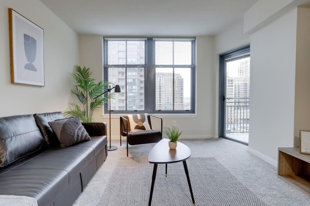 Condo With Gym And Pool In Pentagon City 8Min To Dca Arlington Extérieur photo