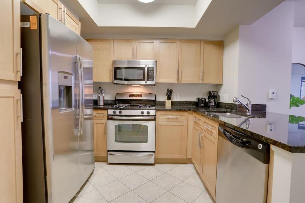 Condo With Gym And Pool In Pentagon City 8Min To Dca Arlington Extérieur photo
